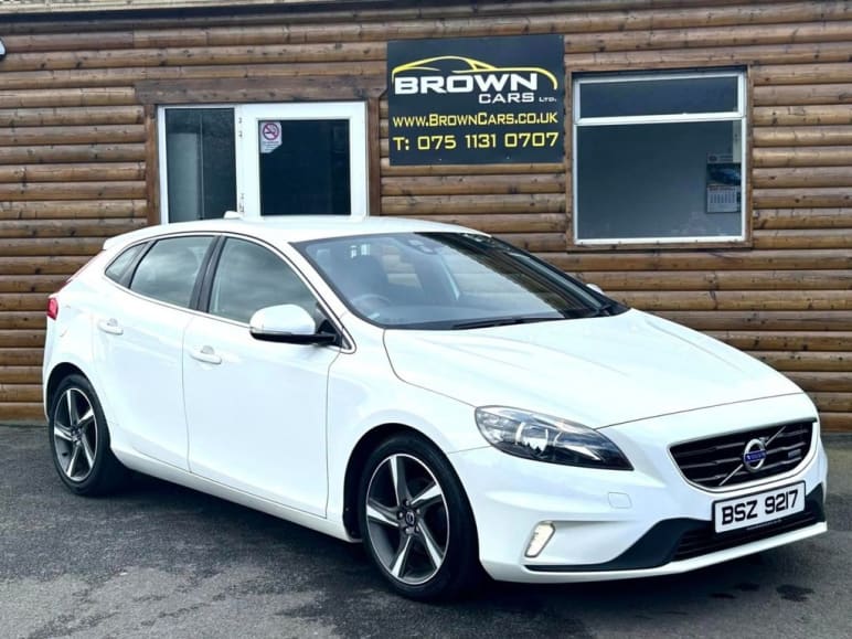 VOLVO V40