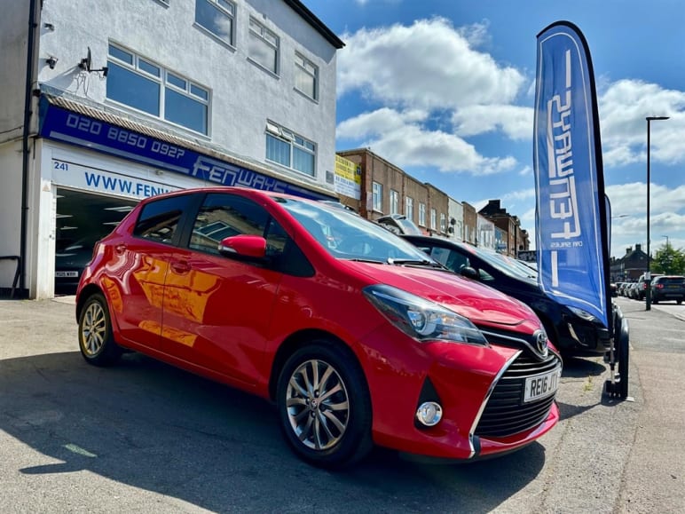 TOYOTA YARIS