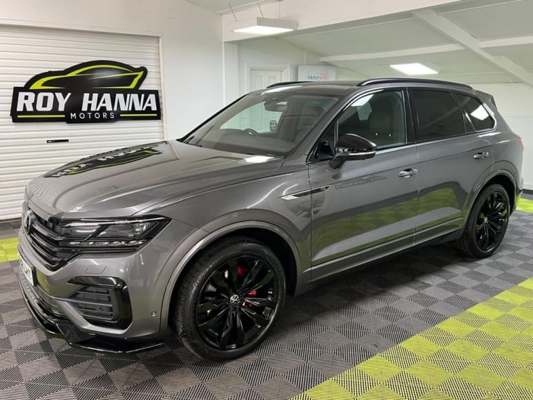 VOLKSWAGEN TOUAREG
