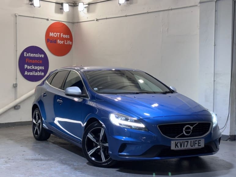 VOLVO V40