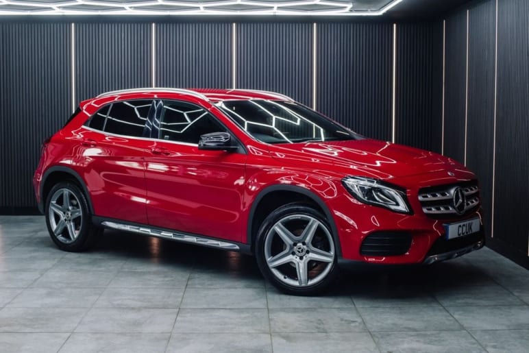 MERCEDES-BENZ GLA