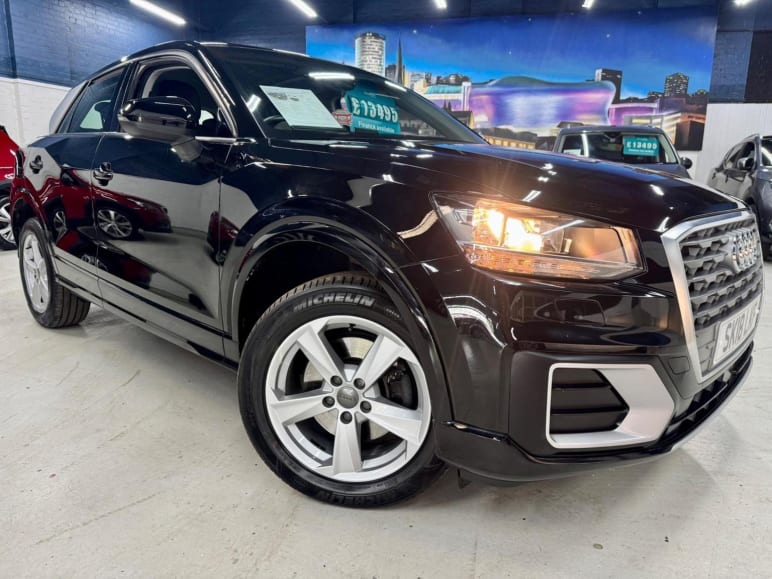 AUDI Q2