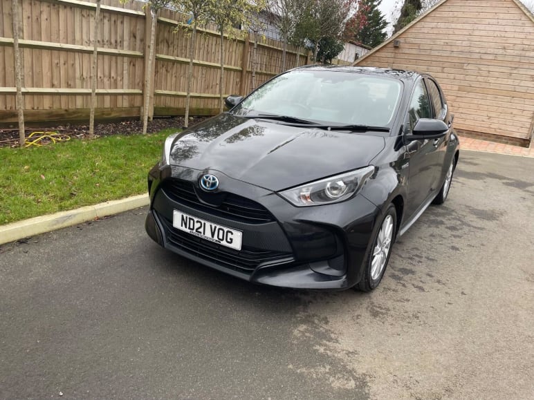 TOYOTA YARIS