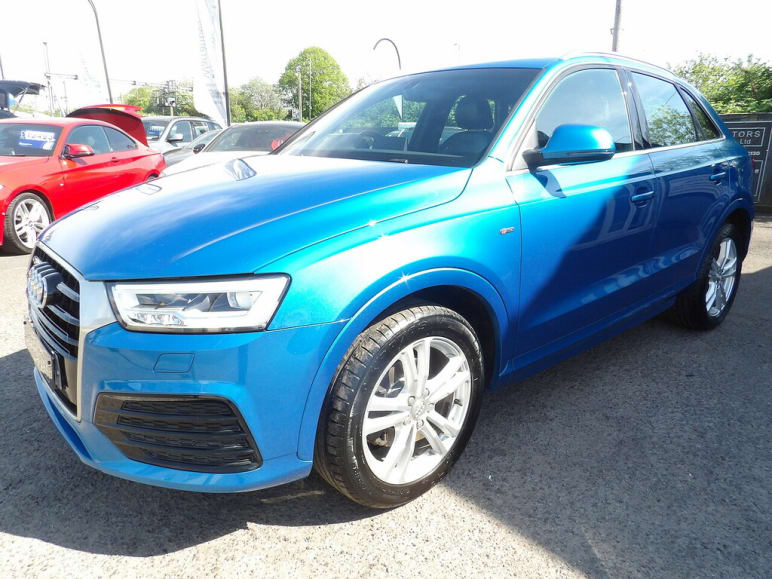 AUDI Q3