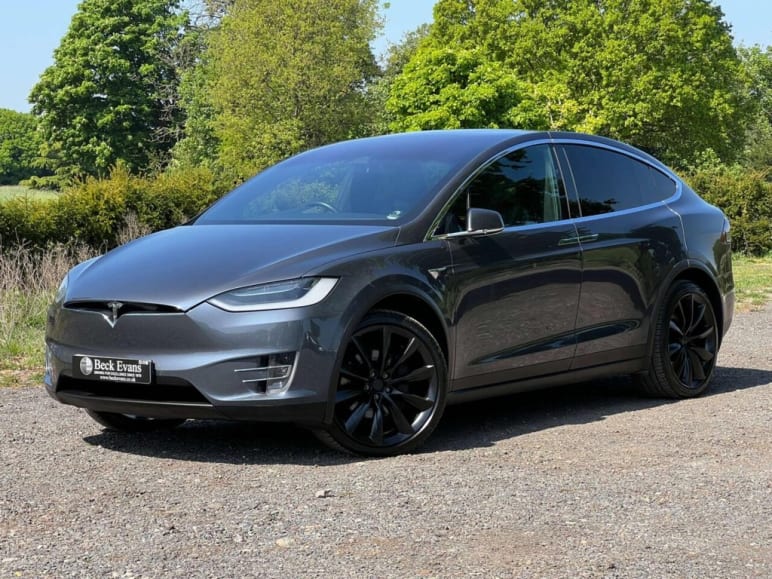 TESLA MODEL X