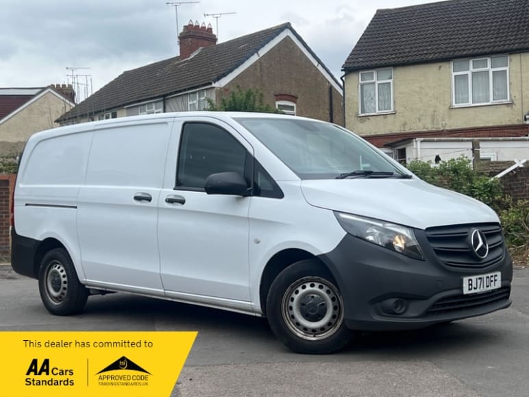 MERCEDES-BENZ V Class