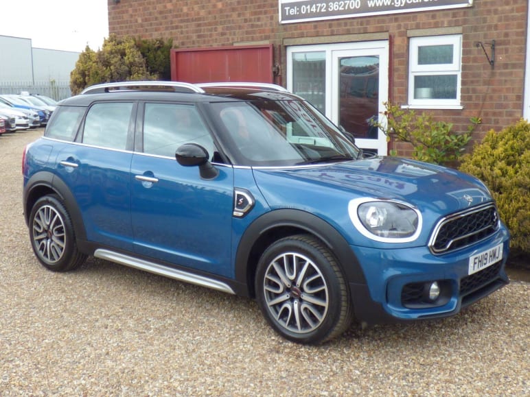 MINI COUNTRYMAN