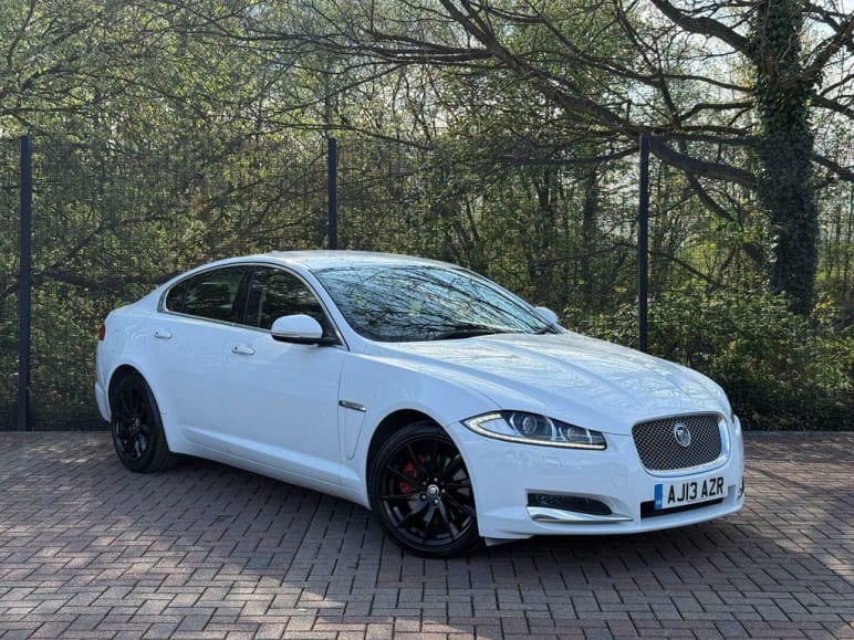 JAGUAR XF