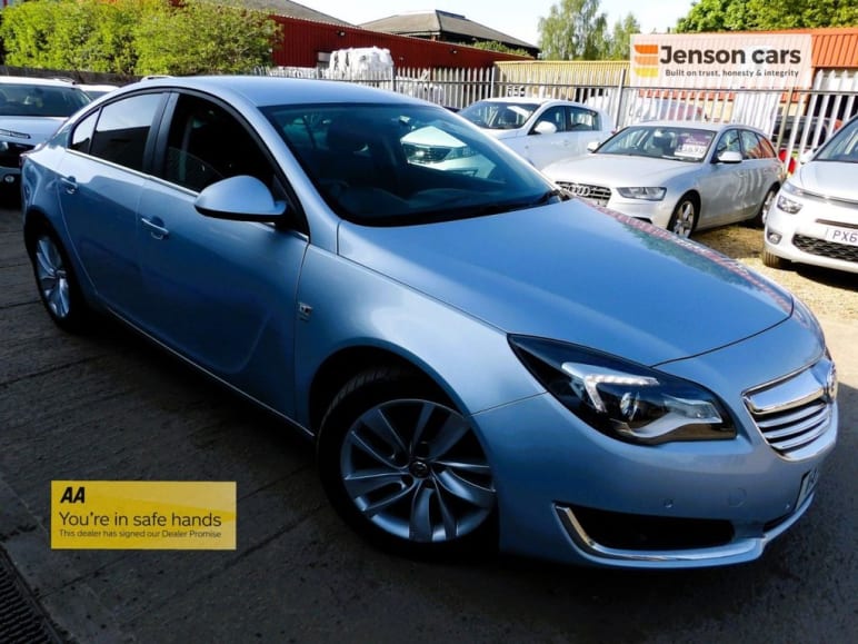 VAUXHALL INSIGNIA