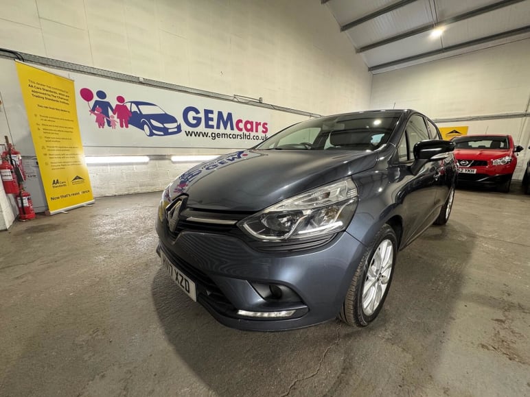 RENAULT CLIO