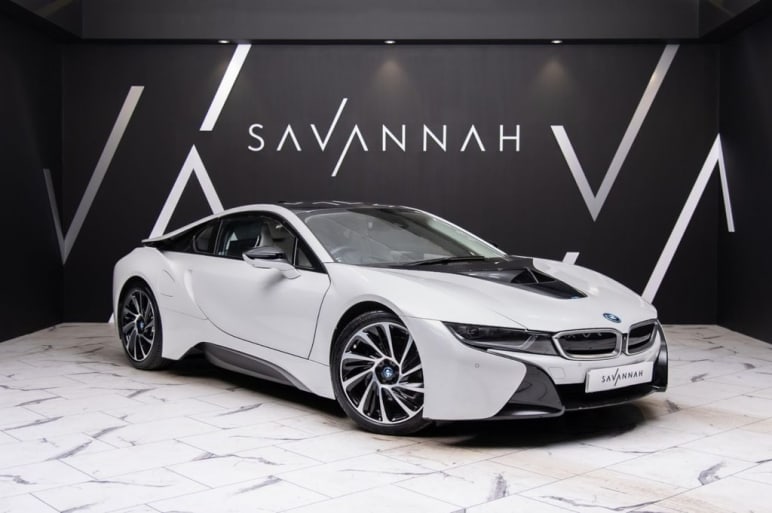 BMW I8