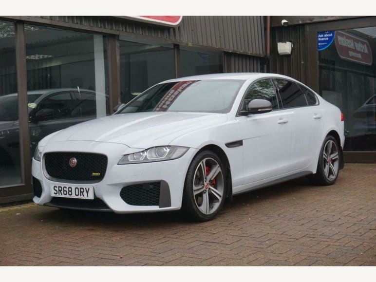 JAGUAR XF