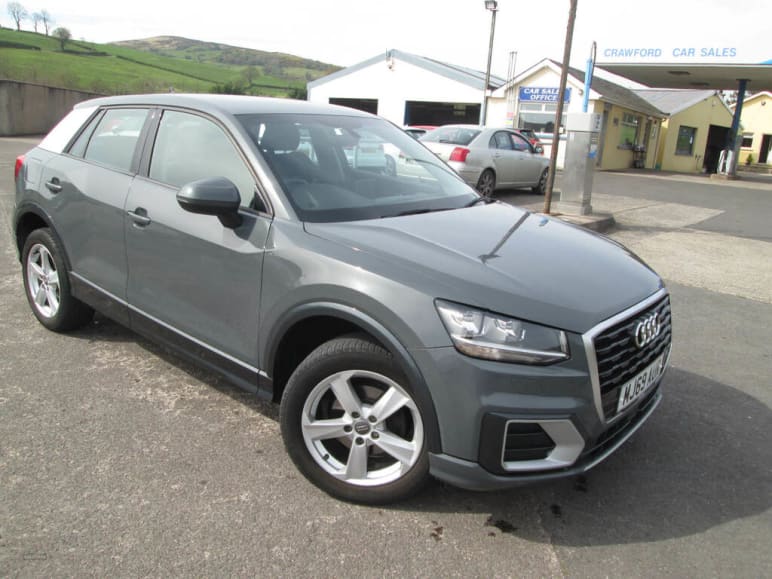 AUDI Q2