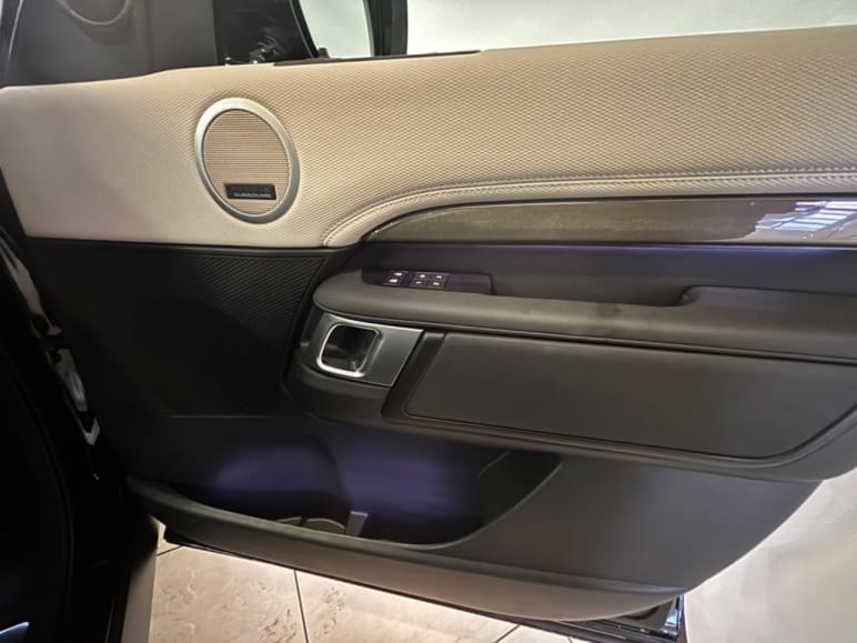 3.0 D300 Metropolitan Edition 5dr Auto Pan Roof, H