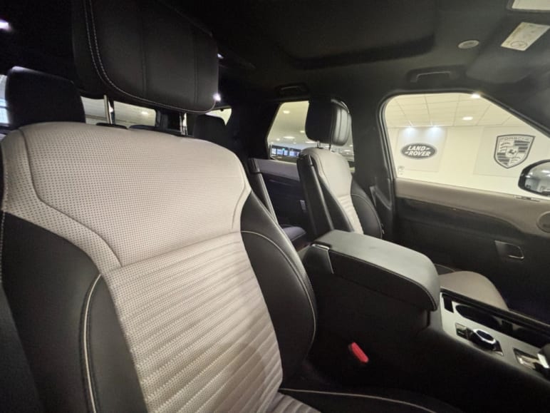 3.0 D300 Metropolitan Edition 5dr Auto Pan Roof, H