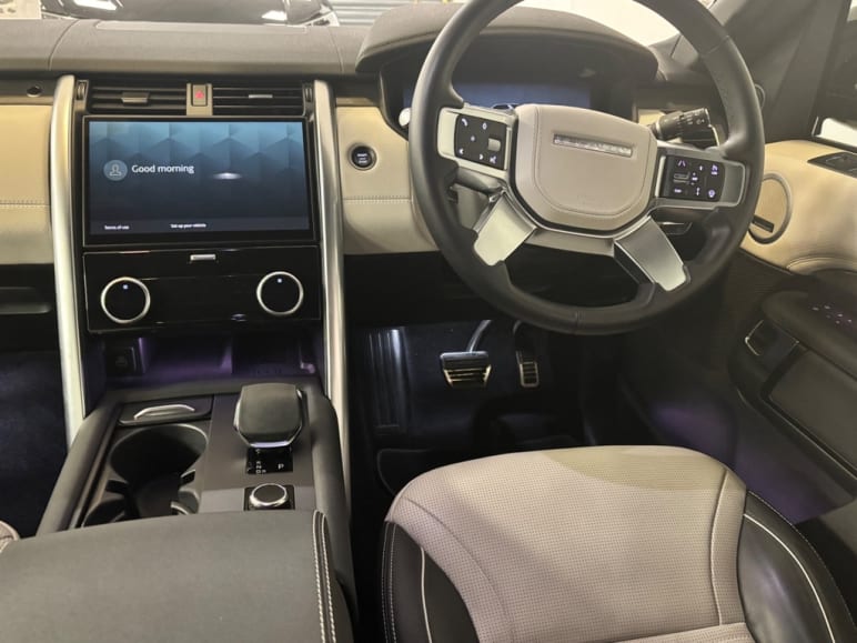 3.0 D300 Metropolitan Edition 5dr Auto Pan Roof, H