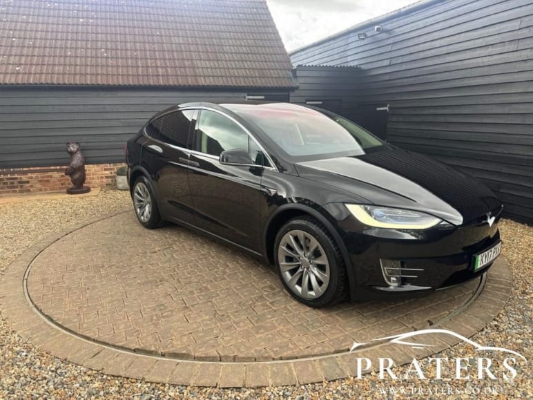 TESLA MODEL X