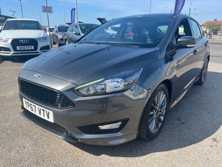 FORD FOCUS