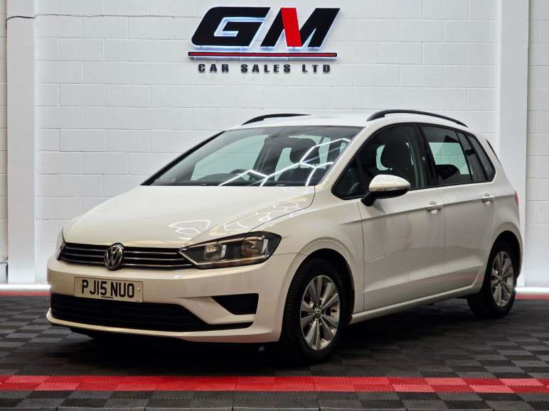 Volkswagen Golf Sv