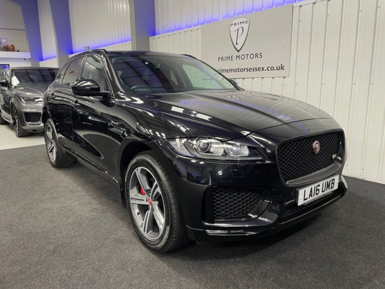 JAGUAR F-PACE