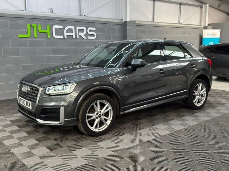 AUDI Q2