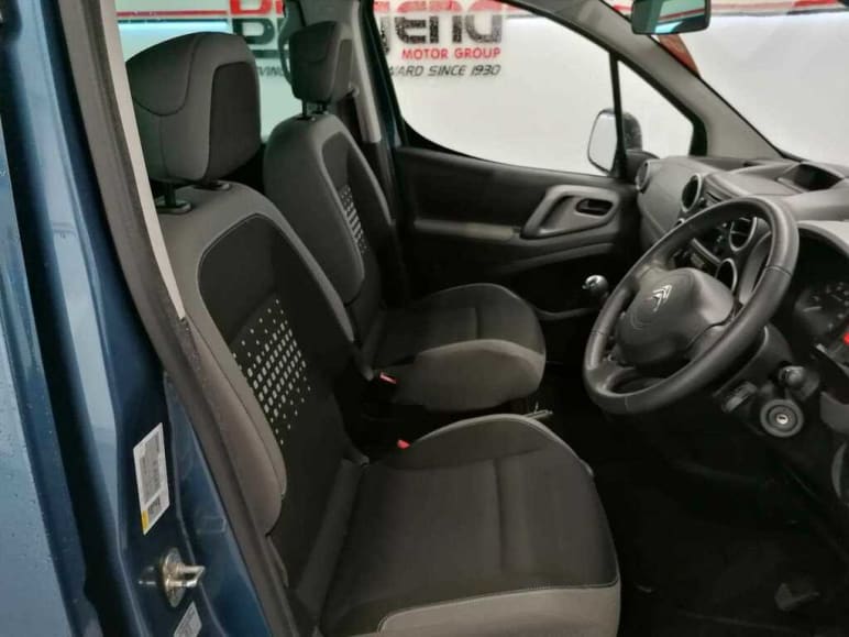 1.6 BlueHDi Feel Edition Multispace 3 Seats 5dr