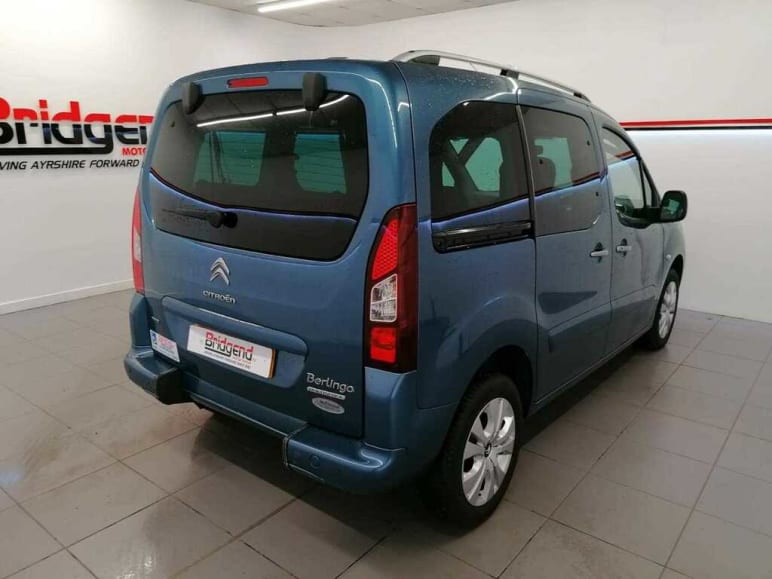 1.6 BlueHDi Feel Edition Multispace 3 Seats 5dr
