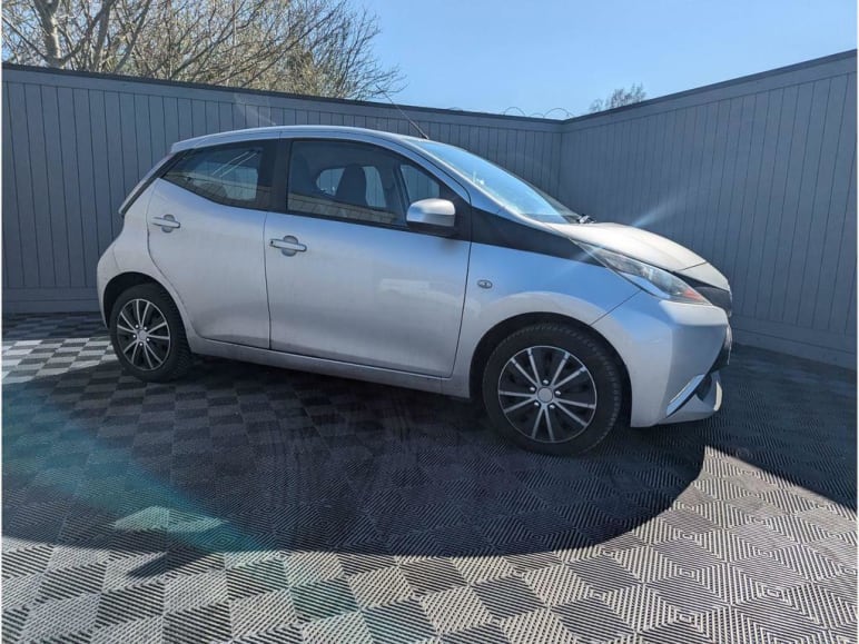 TOYOTA AYGO