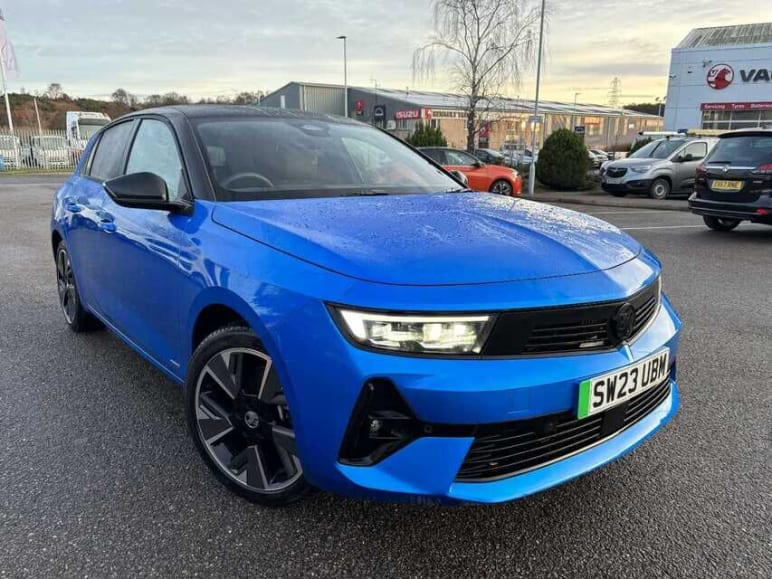 VAUXHALL ASTRA