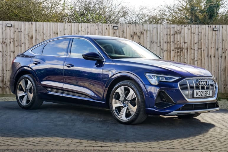 AUDI E-TRON