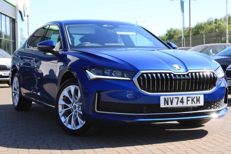 SKODA SUPERB