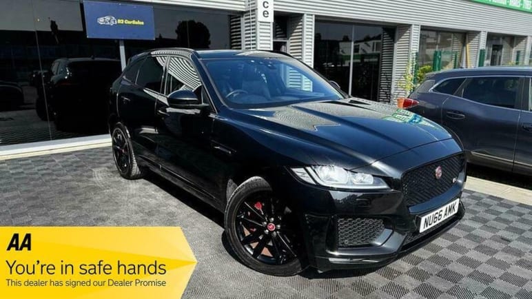 JAGUAR F-PACE