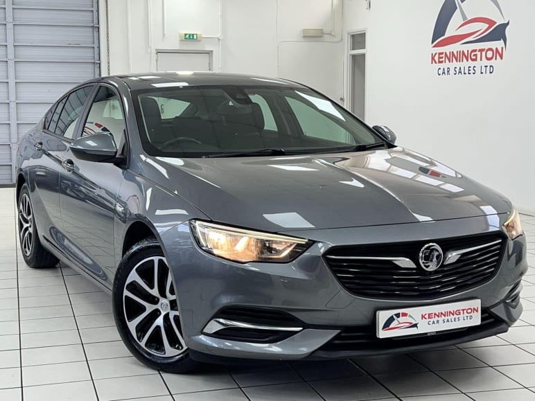 VAUXHALL INSIGNIA