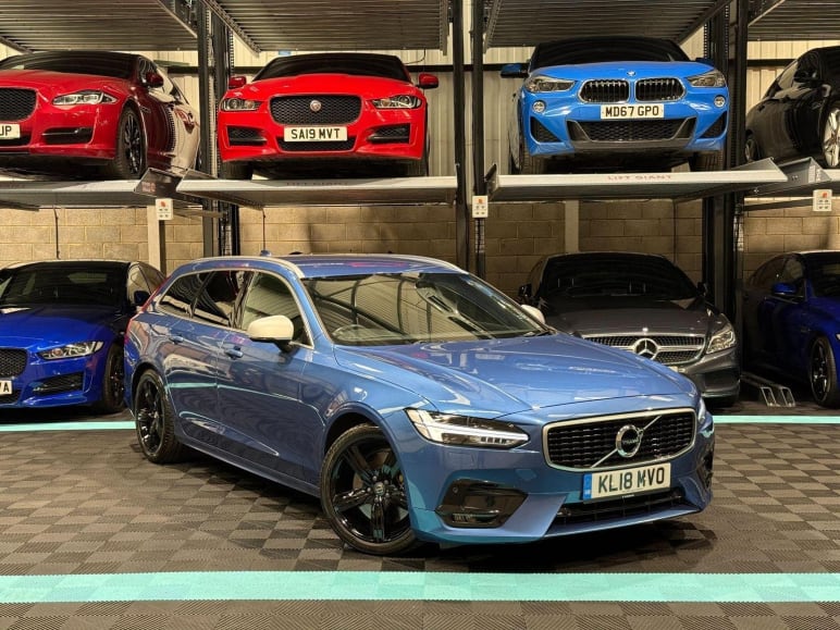 VOLVO V90