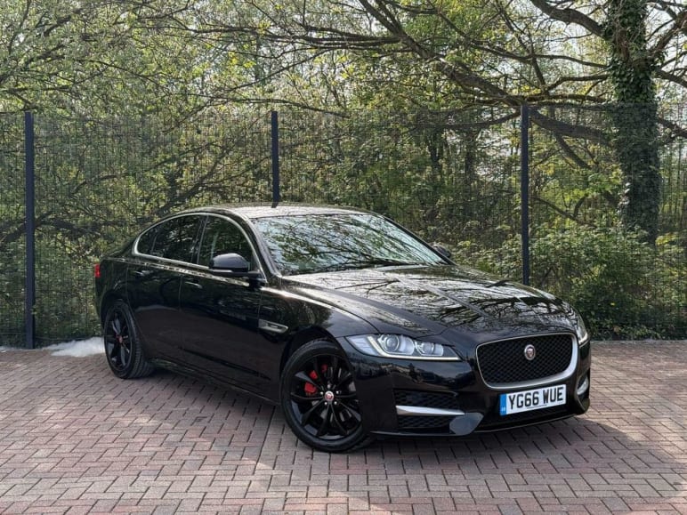 JAGUAR XF