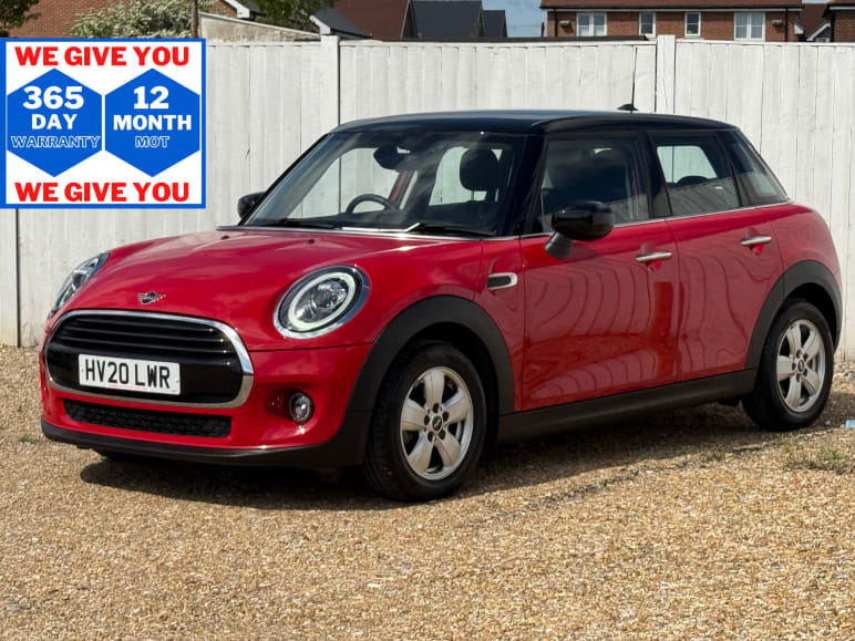 MINI HATCHBACK