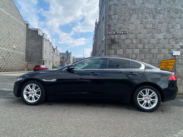 JAGUAR XE