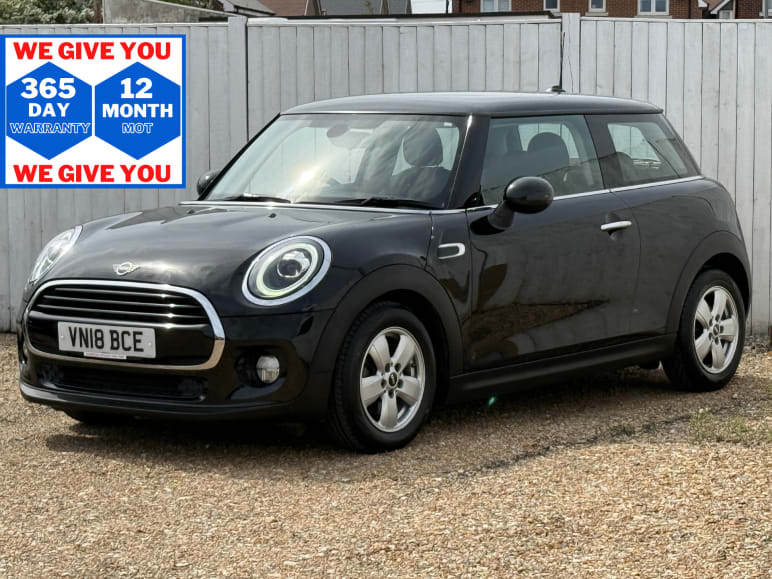 MINI HATCHBACK