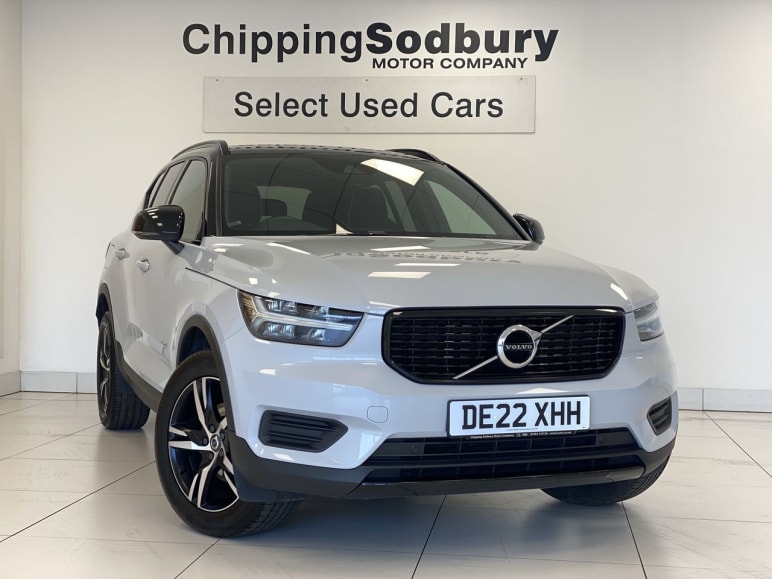 VOLVO XC40