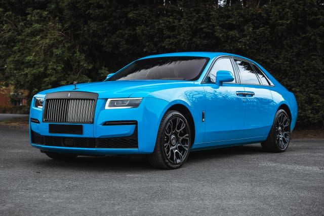 6.7 V12 BLACK BADGE 4DR AUTOMATIC