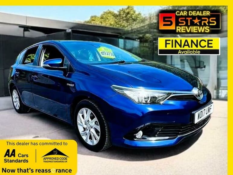 TOYOTA AURIS
