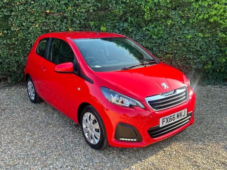 PEUGEOT 108