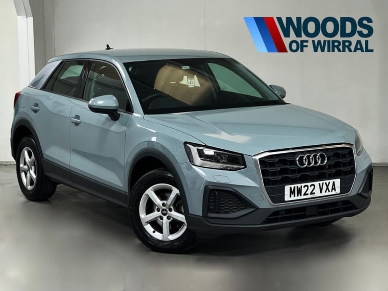 AUDI Q2