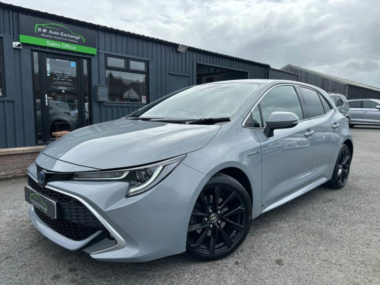 TOYOTA COROLLA