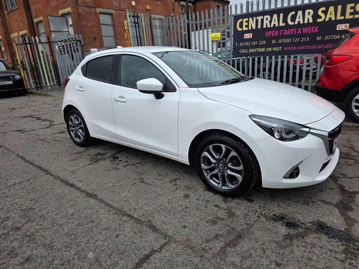 MAZDA 2
