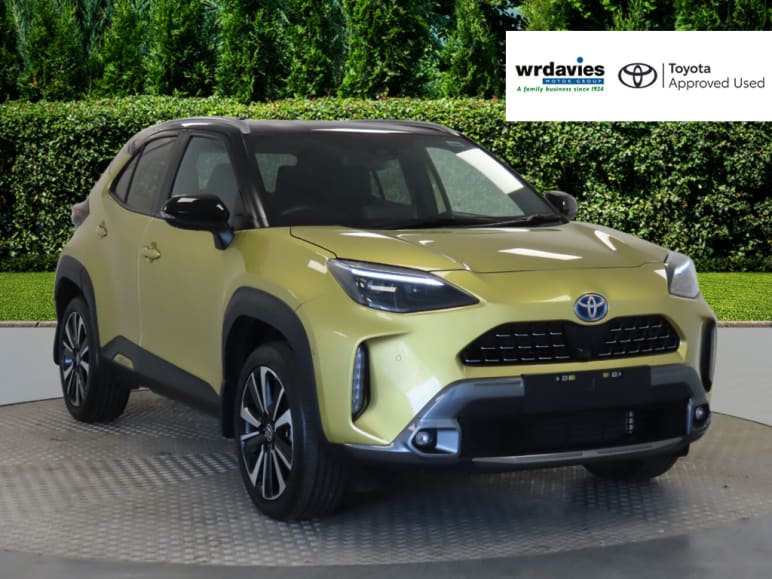 TOYOTA YARIS CROSS