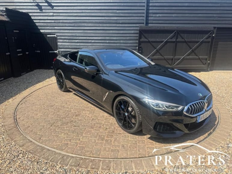 BMW 8 SERIES
