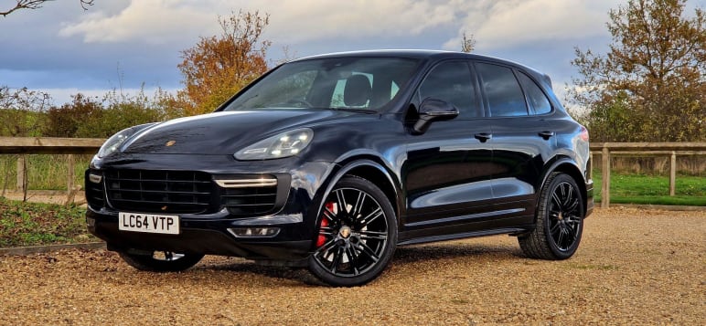 PORSCHE CAYENNE