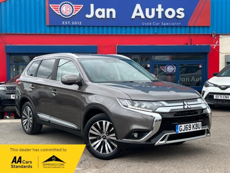 MITSUBISHI OUTLANDER