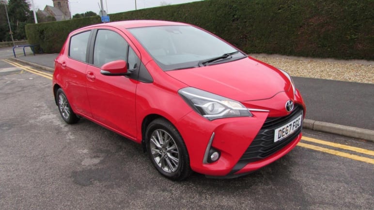 TOYOTA YARIS